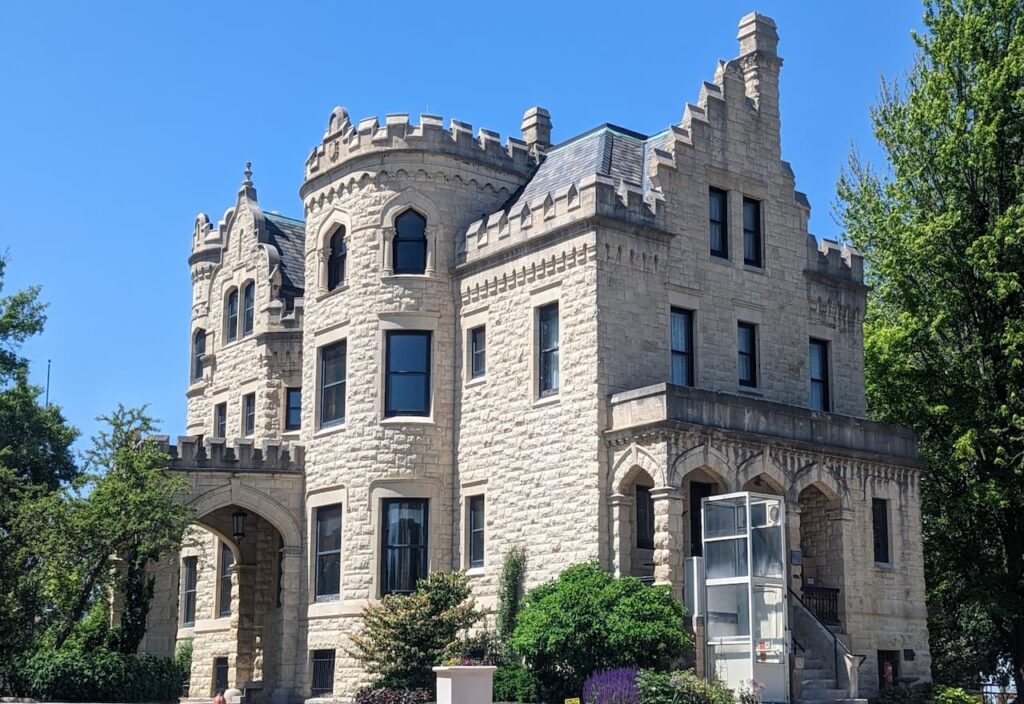 Thumbnail-For- Joslyn Castle & Gardens-Omaha-By-Yokohama